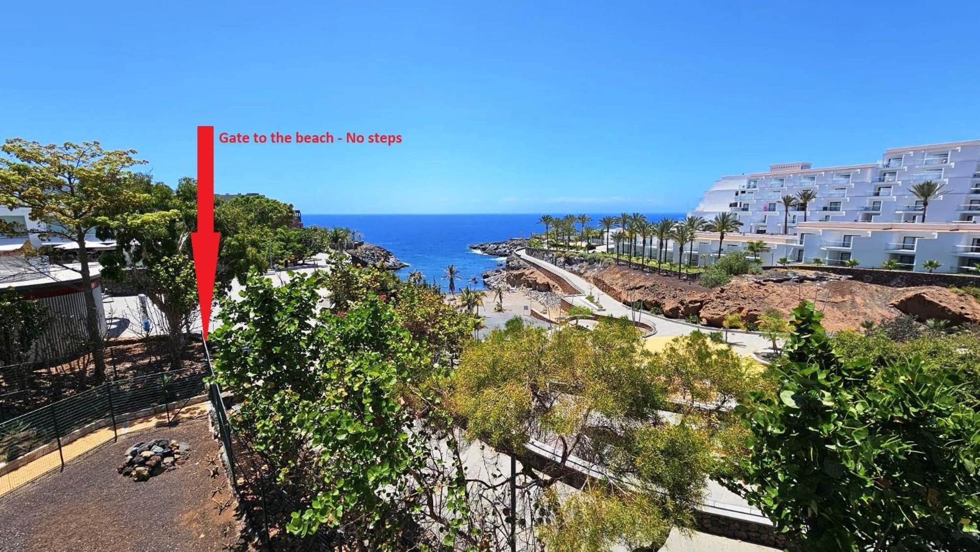 Blue Bay Paradise - Beach Front Apartment With Sea View Playa Paraiso  Ngoại thất bức ảnh