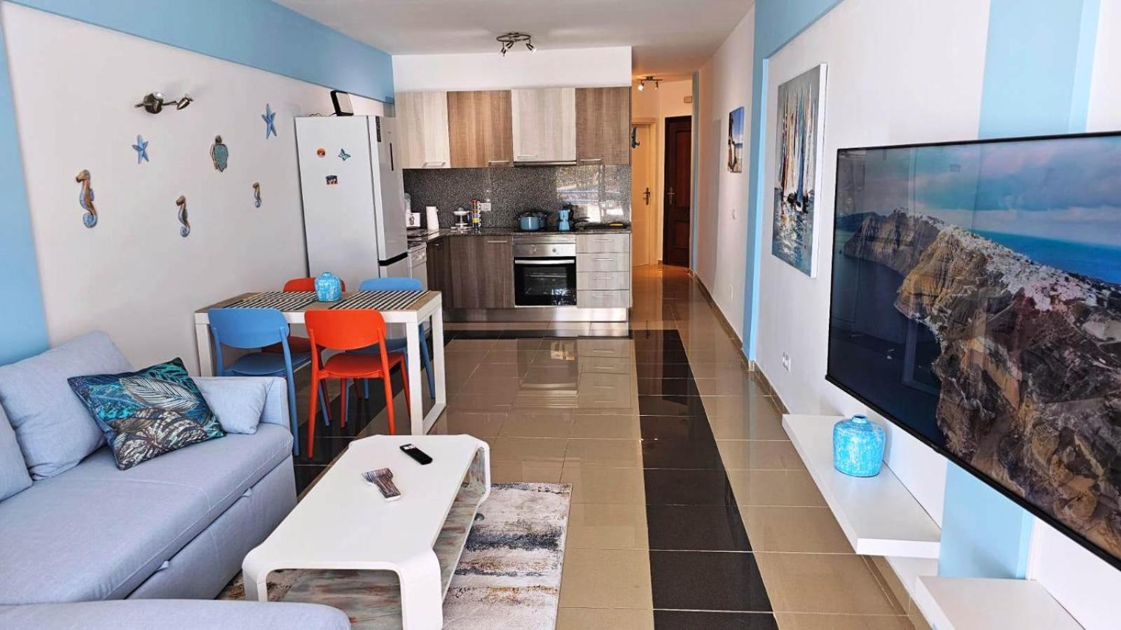 Blue Bay Paradise - Beach Front Apartment With Sea View Playa Paraiso  Ngoại thất bức ảnh